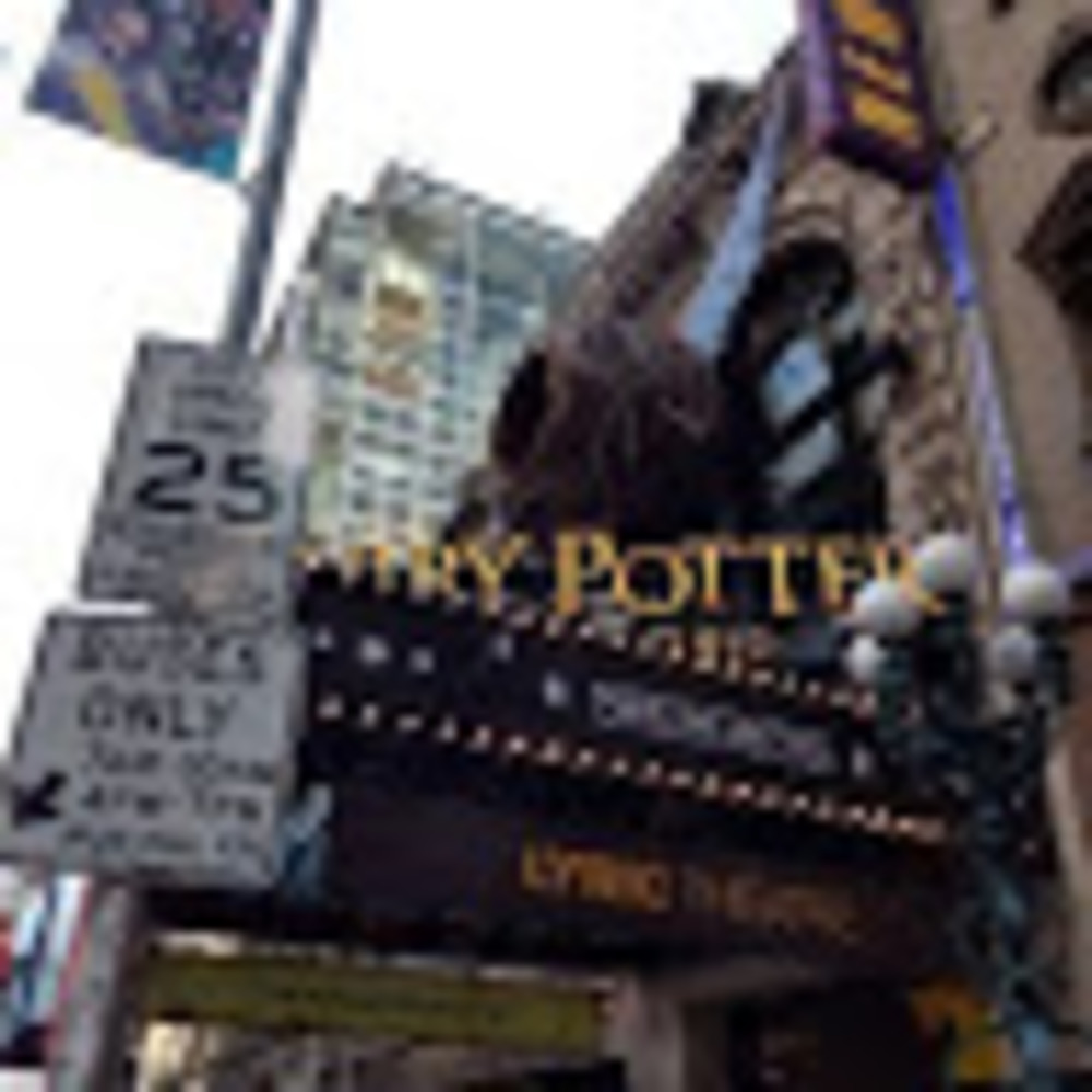 Meet your Posher, Em